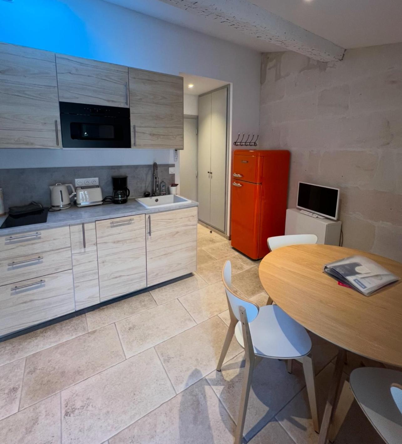 Apartment In Arles: De L'amphitheatre